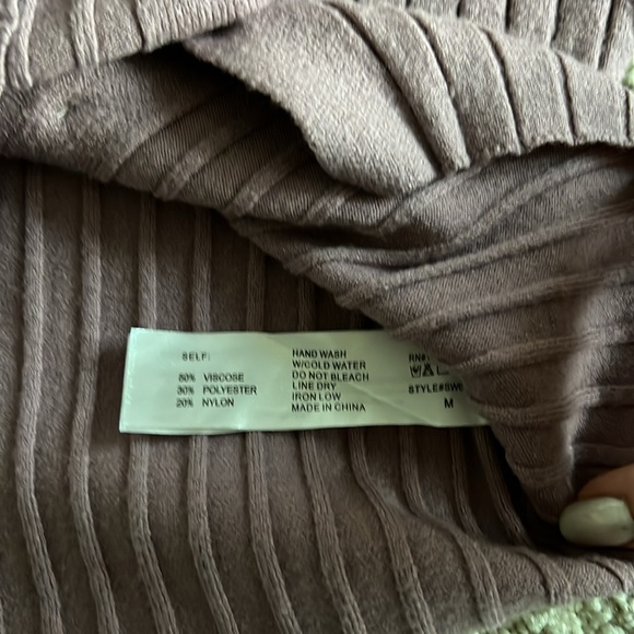 Lavender Ribbed Button-Up Sweater - Picture 4 of 4